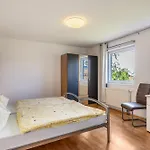 بيت ضيافة Gaestezimmer Gross 3*
