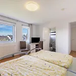 Gaestezimmer Gross بيت ضيافة