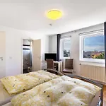 Gaestezimmer Gross 3*