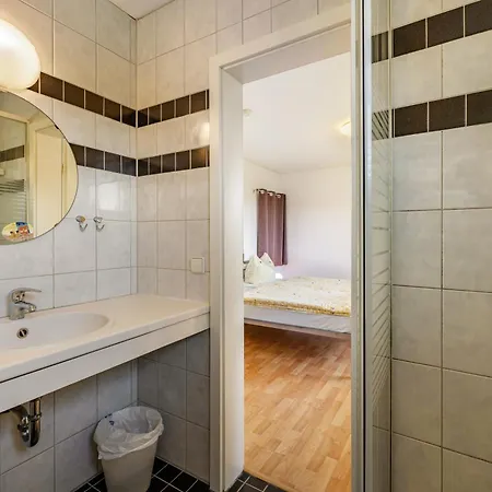 Guest house Gaestezimmer Gross Tuebingen